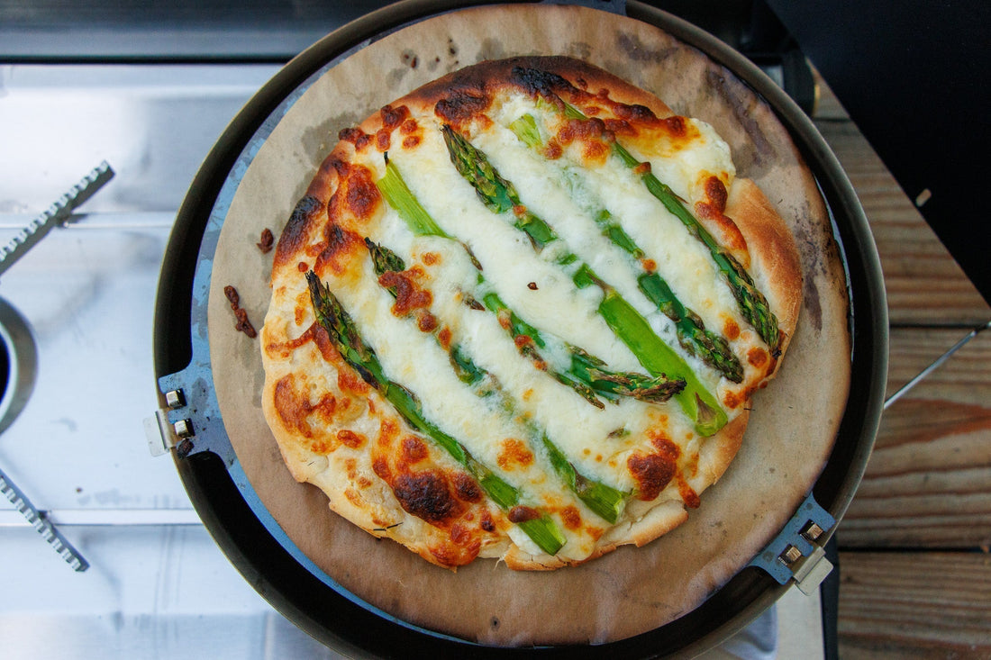 White Asparagus Pizza